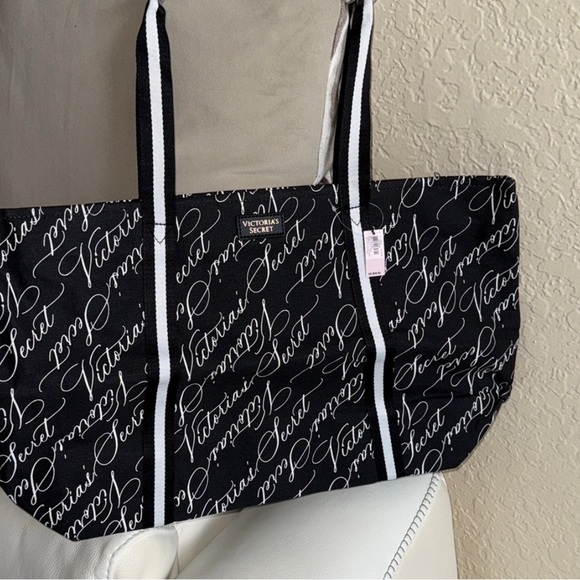 Victoria's Secret Handbags - Victoria's Secret Black and White Script Tote NWT